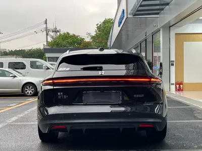 Nio ET5T