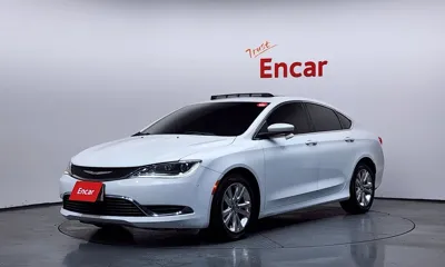 Chrysler 200
