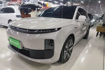 Li Auto L6