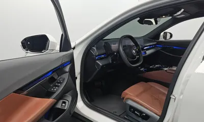 BMW i5