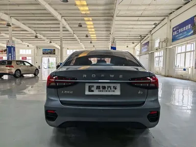 Roewe i5
