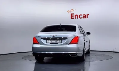 Genesis EQ900