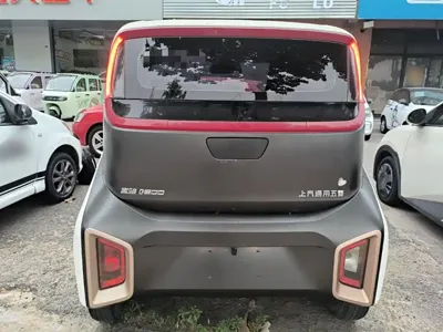 Baojun E200
