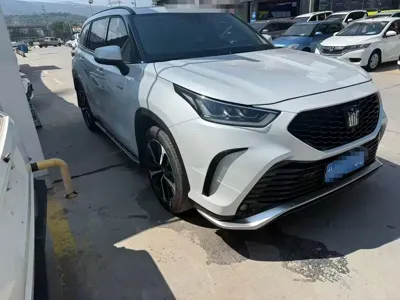 Toyota Crown Kluger