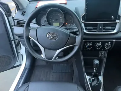 Toyota Yaris L