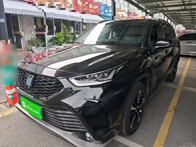 Toyota Crown Kluger