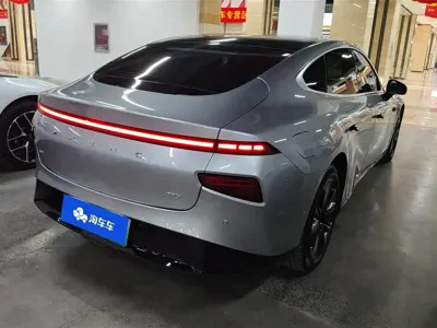 Xpeng P7