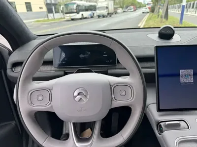 Nio EC6