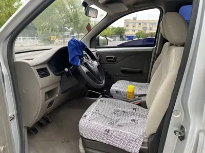 Wuling Rongguang V