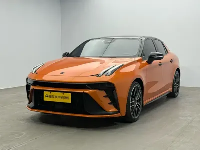 Lynk & Co 03