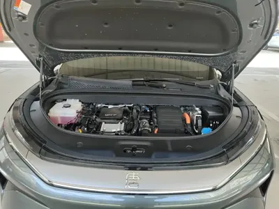 BYD 唐L
