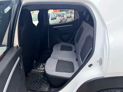 Venucia e30