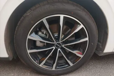 Roewe D7
