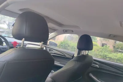 Roewe i5
