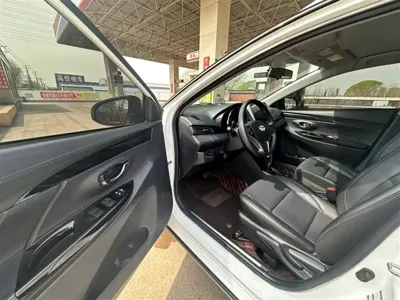 Toyota Yaris L