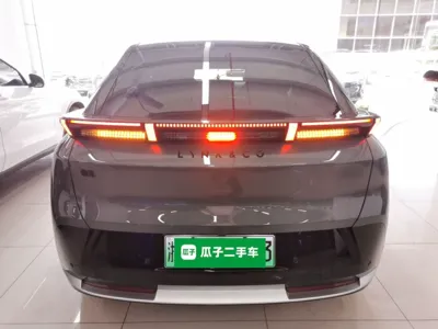 Lynk & Co Z20