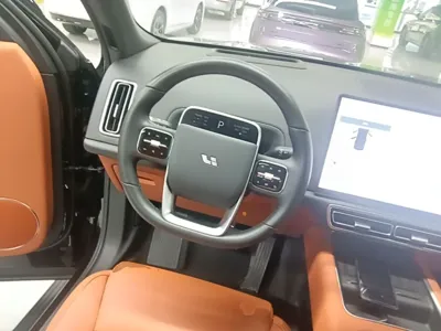 Li Auto L8