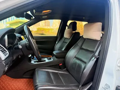 Jeep Grand Cherokee (Import)