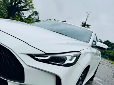 MG MG5