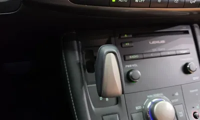 Lexus CT200h