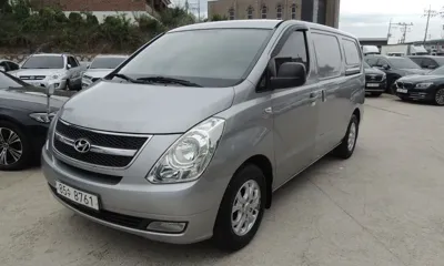 Hyundai Starex