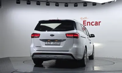 Kia Canival