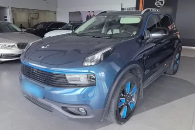 Lynk & Co 01