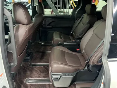 Toyota Granvia