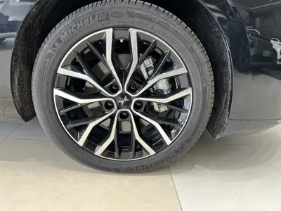 Xpeng P5