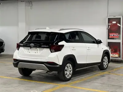 Toyota Yaris L