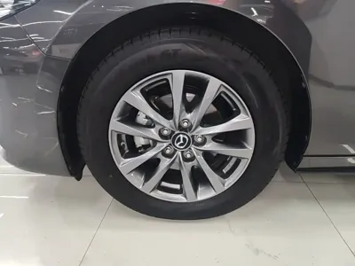 Mazda 3 Axela