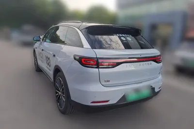 Leapmotor C11