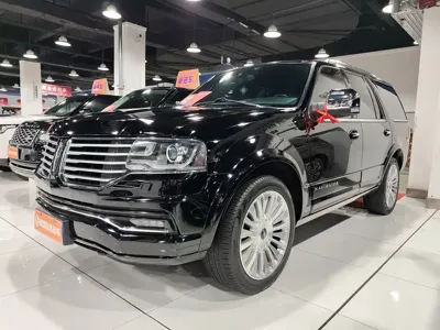 Lincoln Navigator
