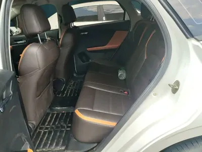 BYD e2