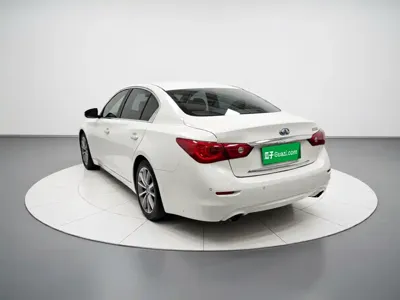 Infiniti Q50L