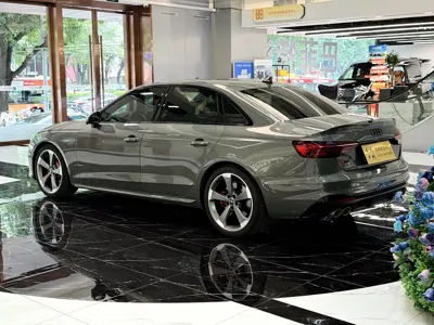 Audi S4