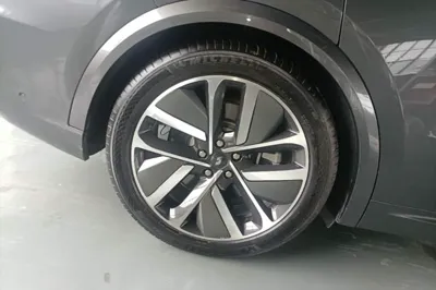 Li Auto L9