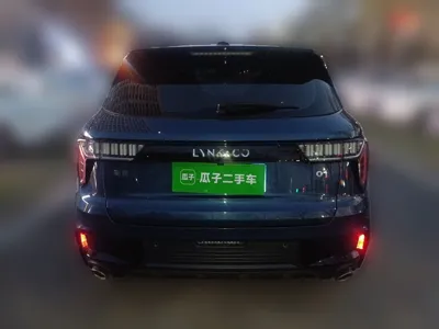 Lynk & Co 01