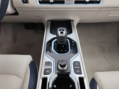 Geely ICON