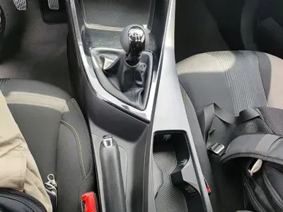 Roewe i5