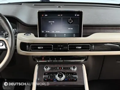 Lincoln Aviator