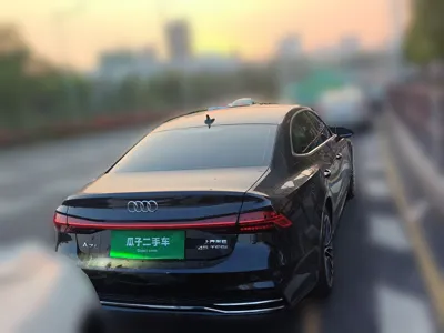 Audi A7L