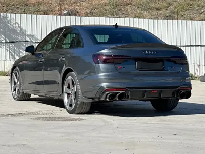 Audi S4