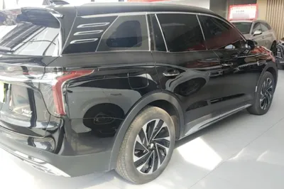Hongqi HS7 PHEV