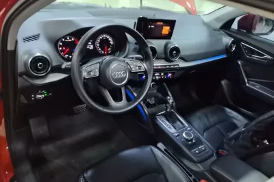 Audi Q2L