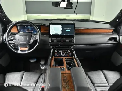 Lincoln Navigator