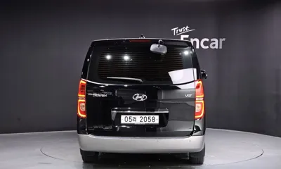 Hyundai Starex