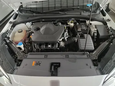 Roewe i5