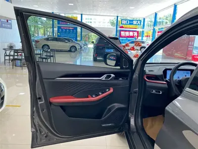 Geely Binyue