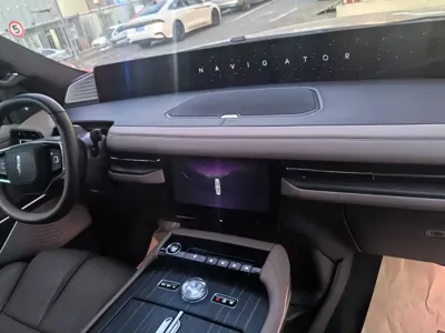 Lincoln Navigator
